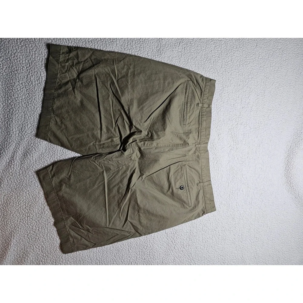 J.Crew Re-Imagined Mens Olive Green Stretch Chino Shorts 38 x 10.5 Flat Front